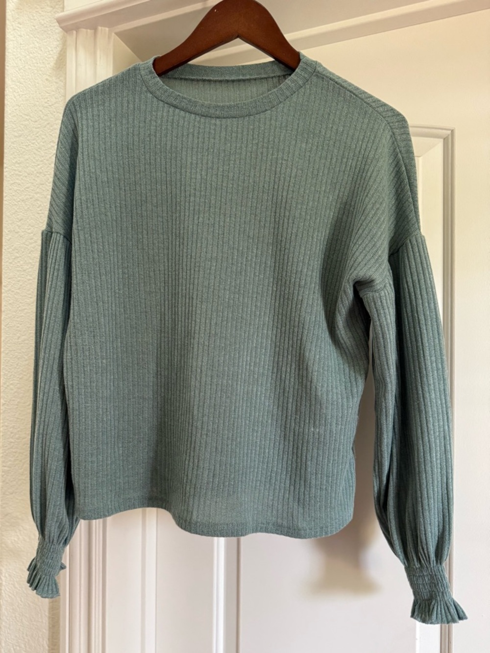 Ribbed Crewneck Long Sleeve in Sage Green